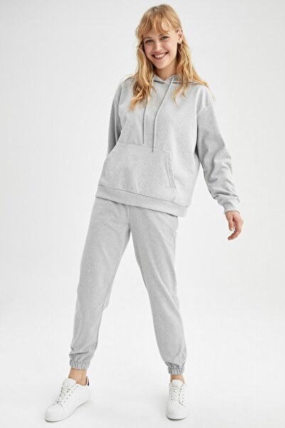 DeFacto Regular Fit Basic Kapüşonlu Kanguru Cepli Sweatshirt