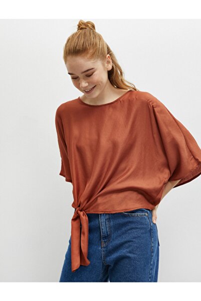 Koton Λεπτομερής μπλούζα με κουμπί