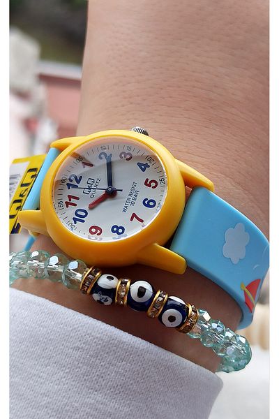 Q&Q Boy's Blue Wristwatch