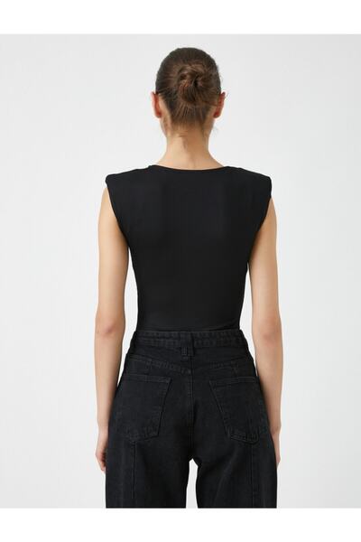 Koton Wyściełany top z okrągłym dekoltem