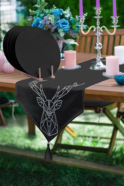 Realhomes Black Floor Deer Design Triangle Tassel Runner 1 bucată și 6 bucăți Supla de culoare neagră