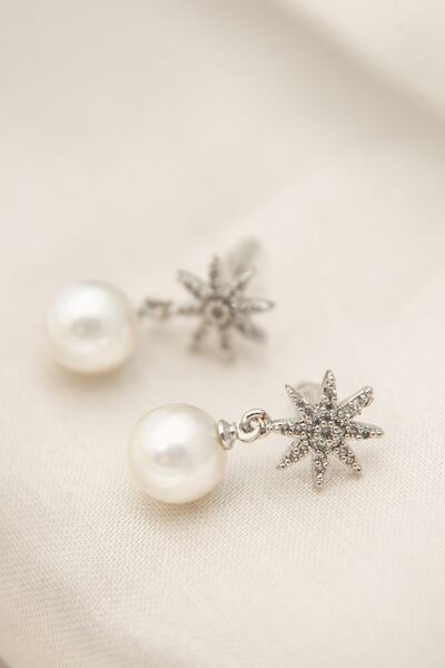 Elika Silver Kadın Yıldız Detaylı Inci Model Küpe