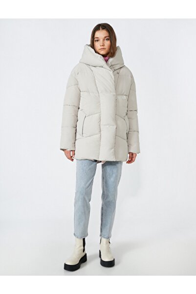 Koton Κοντό μπουφάν με καπιτονέ με κουκούλα