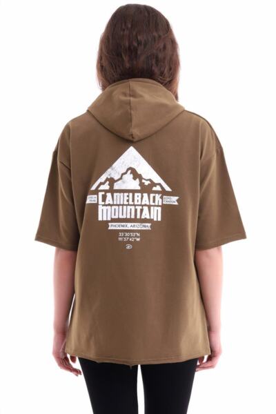 Saygın Dikiş Detaylı Baskılı Kapşonlu Tişört