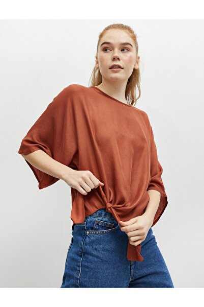 Koton Λεπτομερής μπλούζα με κουμπί