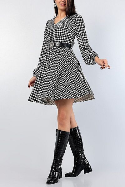 Secret Passion Lingerie Mini rochie din țesătură creponată elastică, decoltată la piept, cu rever dublu, cu mânecă lungă, imprimeu picioare de gală 581531   109