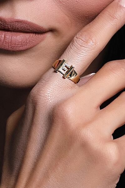 MÜCEVHER SARAYI 14 Ayar Altın Kadın Yeni Tasarım E Harfi Yüzük