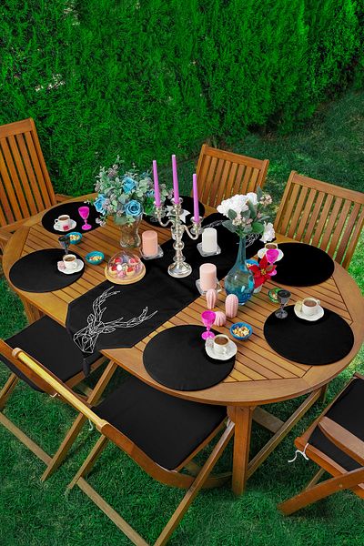 Realhomes Black Floor Deer Design Triangle Tassel Runner 1 bucată și 6 bucăți Supla de culoare neagră