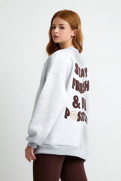 LAMODEMAPASS Hanorac oversize de bază cu broderie Stay Fresh And Be Positive gri