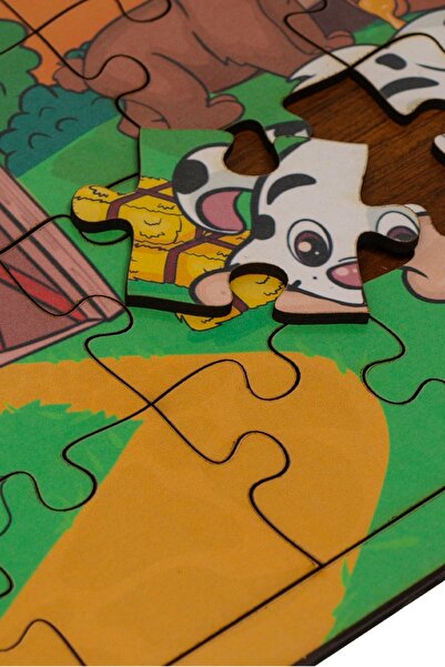 minİQ toys Sevimli Köpek Ve Arkadaşları Ahşap Puzzle (24 Parça)