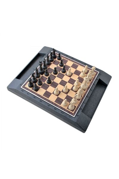 Star Boxed Six Open Chess Set