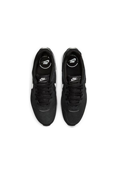 Nike Venture Runner Suede