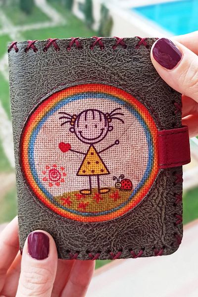Fildişi Aksesuar Handmade Women's Wallet Vegan Leather Khaki Color with Cute Girl Image