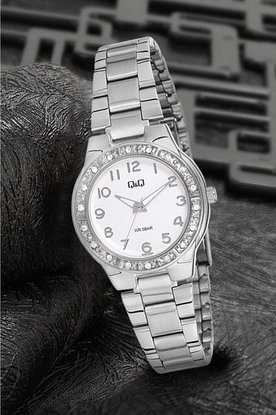 Q&Q Q691j214y Stoned Silver Color Women's Wristwatch