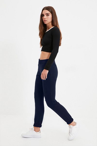 Trendyol Collection Námořnická modrá Basic Jogger tlusté pletené tepláky s fleecem uvnitř TWOAW21EA0010