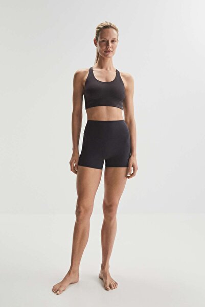 Oysho طماق السراويل المريحة