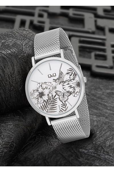 Q&Q Qa20j231y Patterned Dial Silver Color Women's Wristwatch