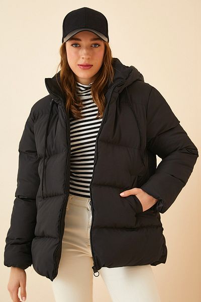 Happiness İstanbul Schwarze, übergroße Pufferjacke mit Kapuze für Damen RV00001