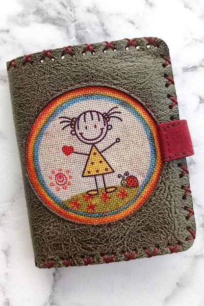 Fildişi Aksesuar Handmade Women's Wallet Vegan Leather Khaki Color with Cute Girl Image