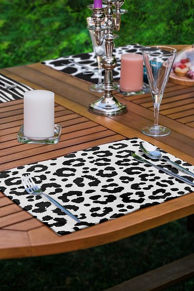 Realhomes 4-Piece Black and White Zebra Patterned American Service Set