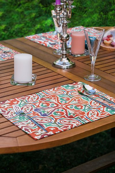 Realhomes 4-Piece Colorful Tile Patterned Modern American Service Set