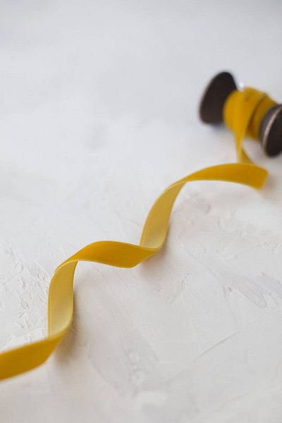 E Elmas Mustard Velvet Ribbon 1cm - 5m