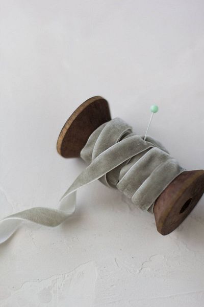 E Elmas Γκρι βελούδινη κορδέλα (1CM - 5M)