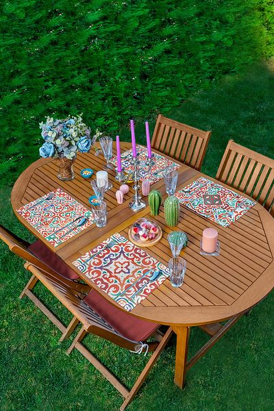 Realhomes 4-Piece Colorful Tile Patterned Modern American Service Set