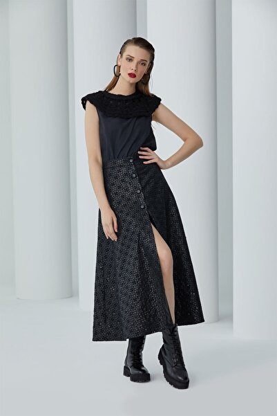 By Mare Style Faux Leather Patterned Embroidery Long Skirt Faux Leather Patterned Embroidery Long Skirt