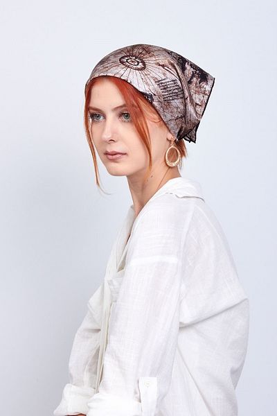 Lila Rosa Шал от коприна с шарки Piri Reis