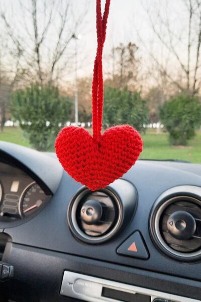 Neşeli Oyuncak Kırmızı Kalp, Araba Aksesuarı Oto Dikiz Aynası Süsü, Sevdikler...