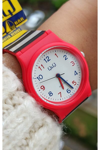 Q&Q Two Color Children's Wristwatch