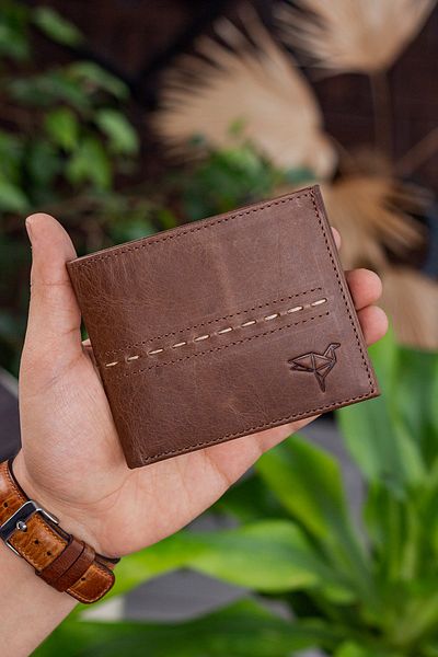Garbalia Кафяв мъжки кожен портфейл Altadena Crazy със шевове