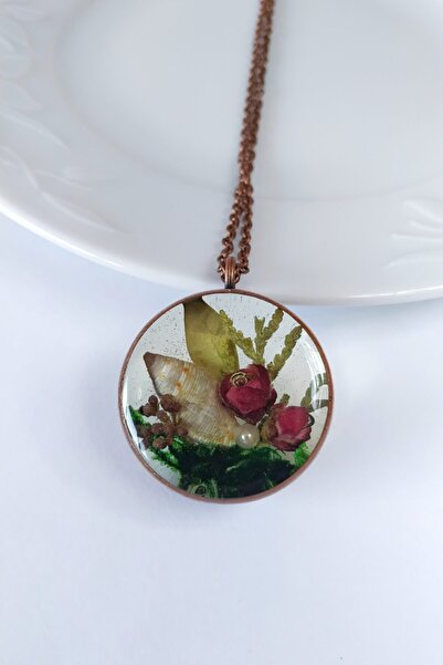 Halley Concept قلادة تراريوم إيبوكسي مصنوعة يدويًا بتصميم مخصص