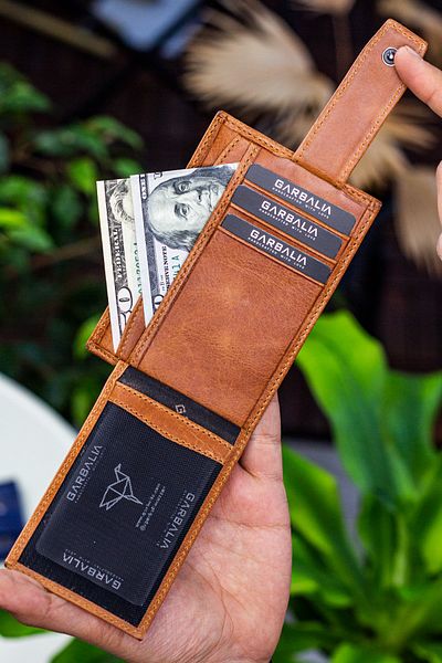 Garbalia Nevada Crazy Leather Tan унисекс портфейл с държач за карти с отделение за монети