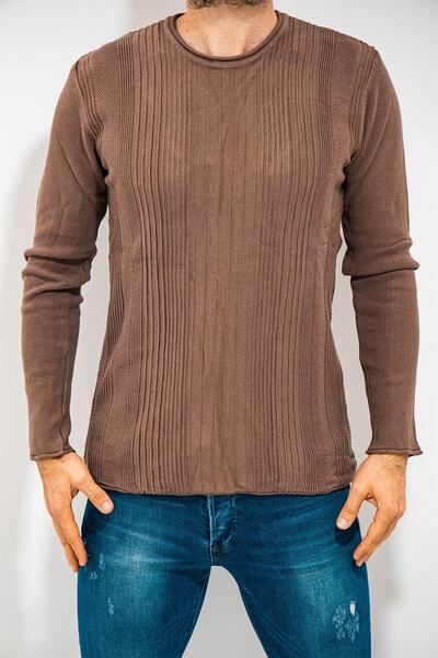 Twin Шарен пуловер с кръгла яка