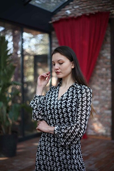 Blues Outlet Kadın Kolları Şifon Yakalı Elbise-siyah