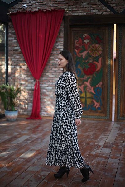 Blues Outlet Kadın Kolları Şifon Yakalı Elbise-siyah