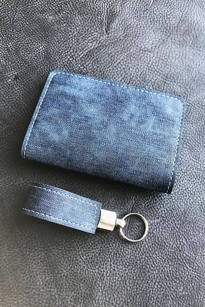 ViP GiFT Voyager Passport Case Passport Holder Jeans Keychain Gift!!