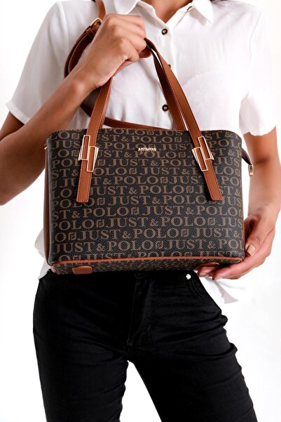Just Polo حقيبة يد نسائية بطبعة مونوغرام 2066 بني تان