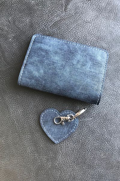 ViP GiFT Voyager Passport Case Passport Holder Jeans Keychain Gift!!