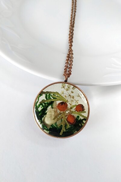 Halley Concept قلادة إيبوكسي Terrarium مصنوعة يدويًا