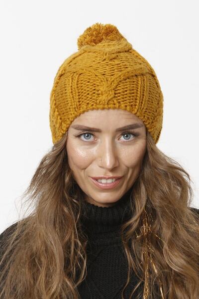 Vemod 51u قبعة محبوكة بومبوم - الخردل