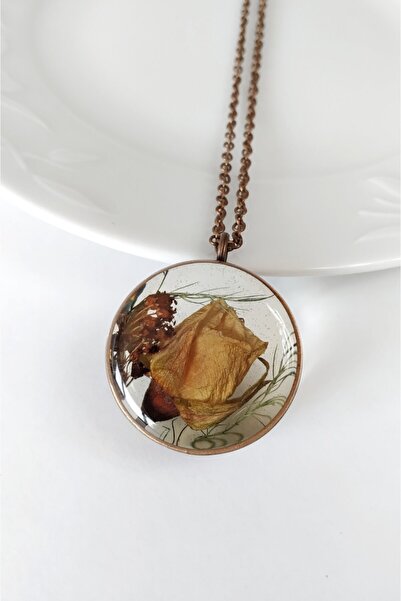 Halley Concept تصميم مخصص مصنوع يدويًا من الورد الأبيض إيبوكسي Terrarium قلادة