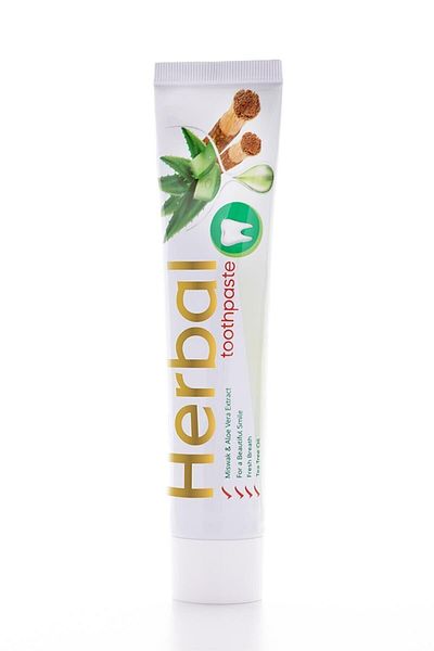 Pierre Cardin 75 ml Toothpaste with Aloe Vera and Miswak Extract - Tea Tree Herbal Product