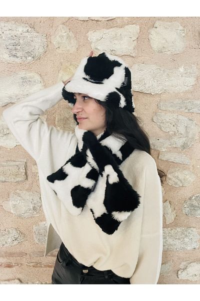 Differ Studio Double Sided Cow Pattern And Black Plush Scarf