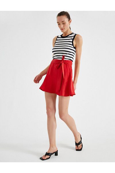 Koton Shortsrock mit Taillenschnürung