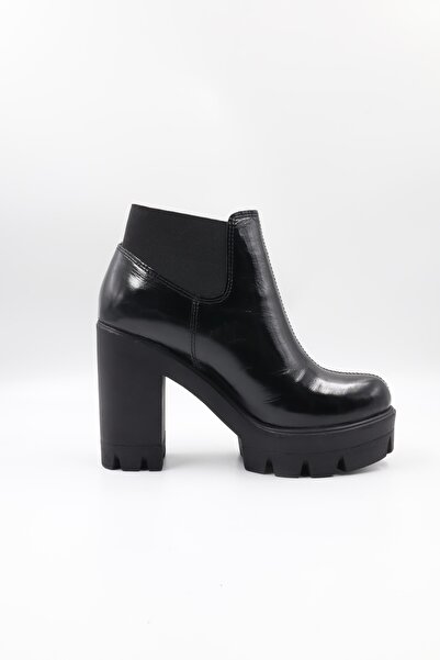 Impero Kadın Siyah Rugan Deri Yüksek Kalın Topuklu Lastikli Bot