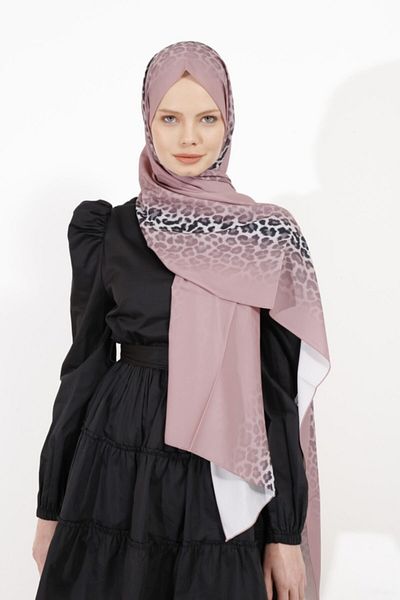 Differenza Gradient Leopard Shawl Powder
