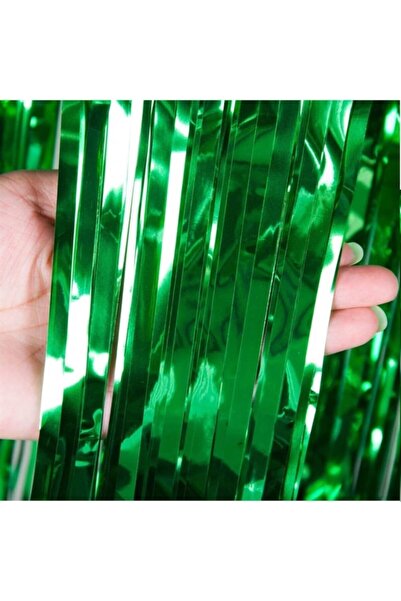 Ekin Süs ستارة الحائط والباب